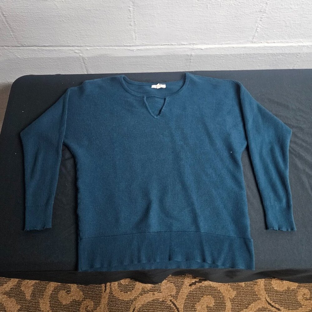 Woman's Maurices Sweater - Size M